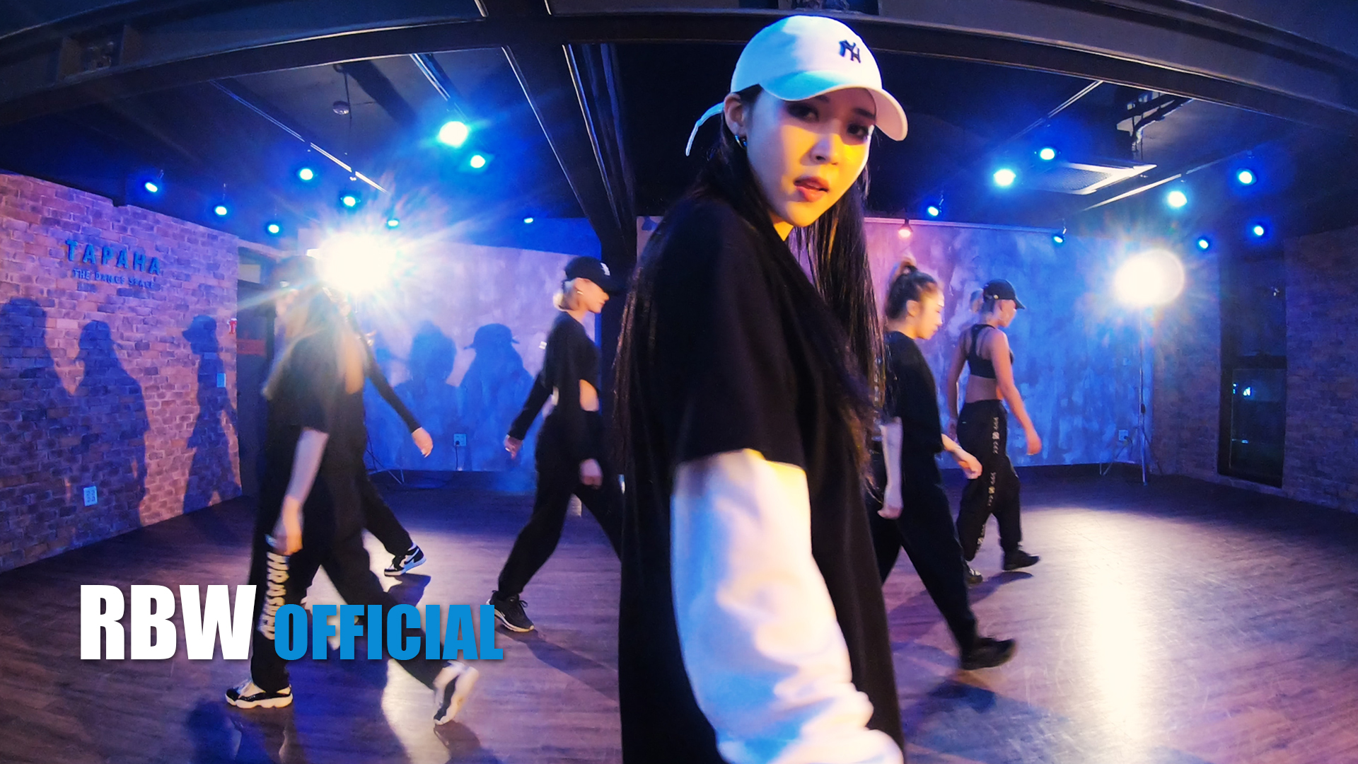 Dance change. Moonbyul Dance Practice.