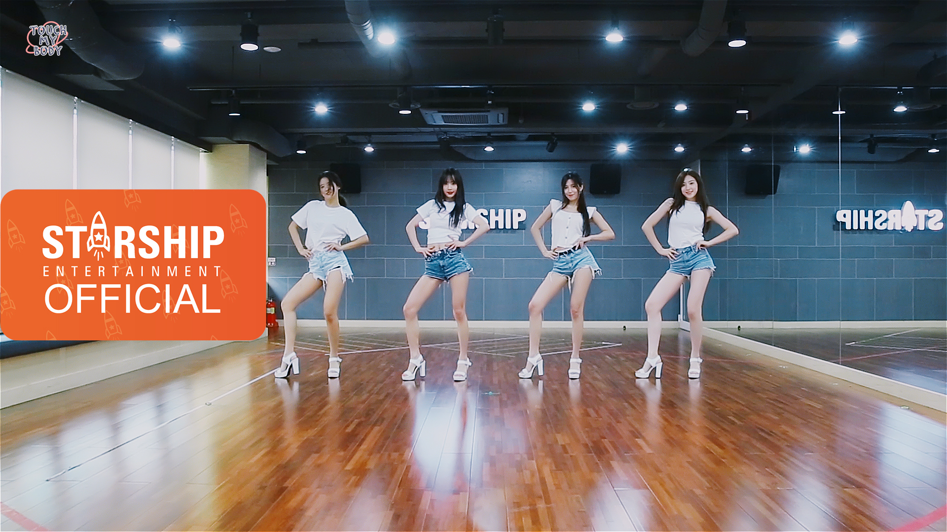 Touch my girl. Группа Cosmic girls участники. Seventeen very nice Dance Practice ver..